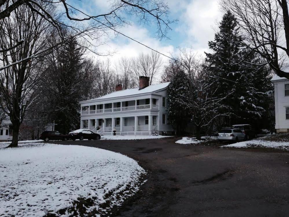 The Old Inn On The Green New Marlborough Экстерьер фото
